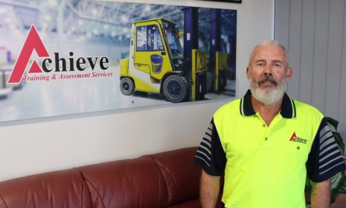 Garry conducts all of our Earthmoving, Traffic Control, Dogging and C2 Training.